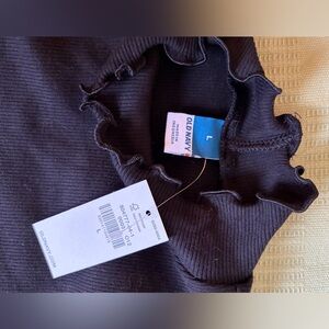 Old Navy NWT!! — Black Micro-Rib Lettuce-Edge Mock Neck — L